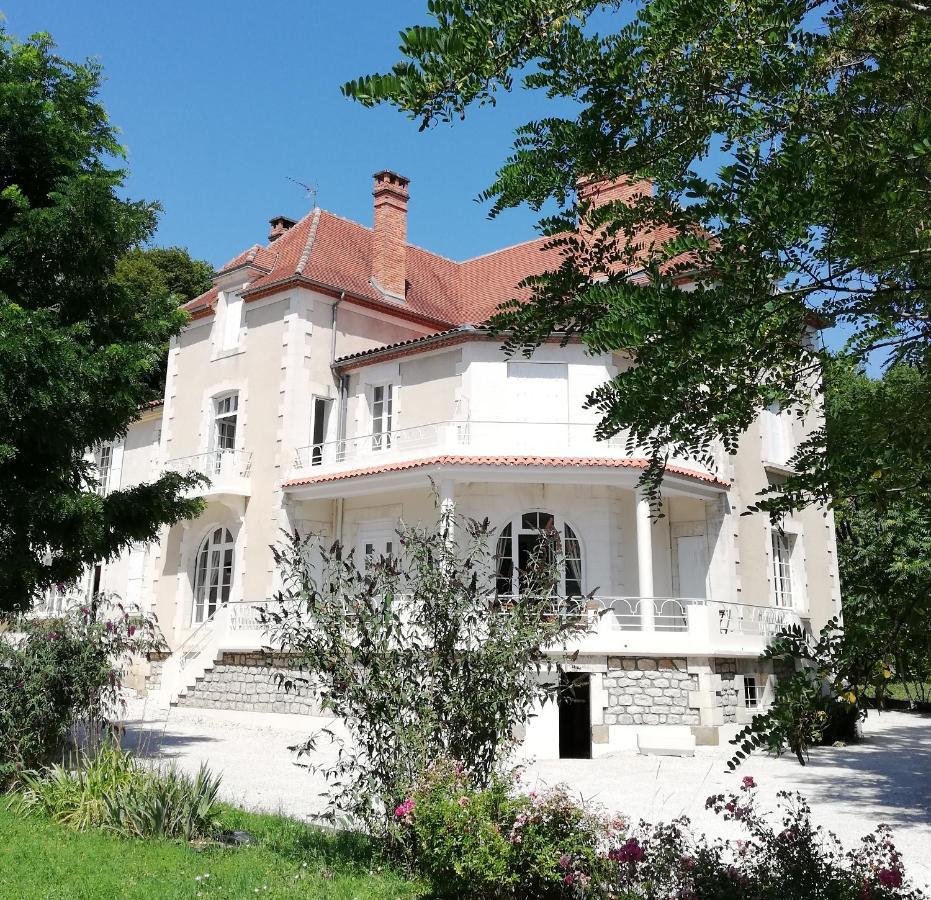 Vue Du Chateau D'Excideuil En Chambres Exteriör bild