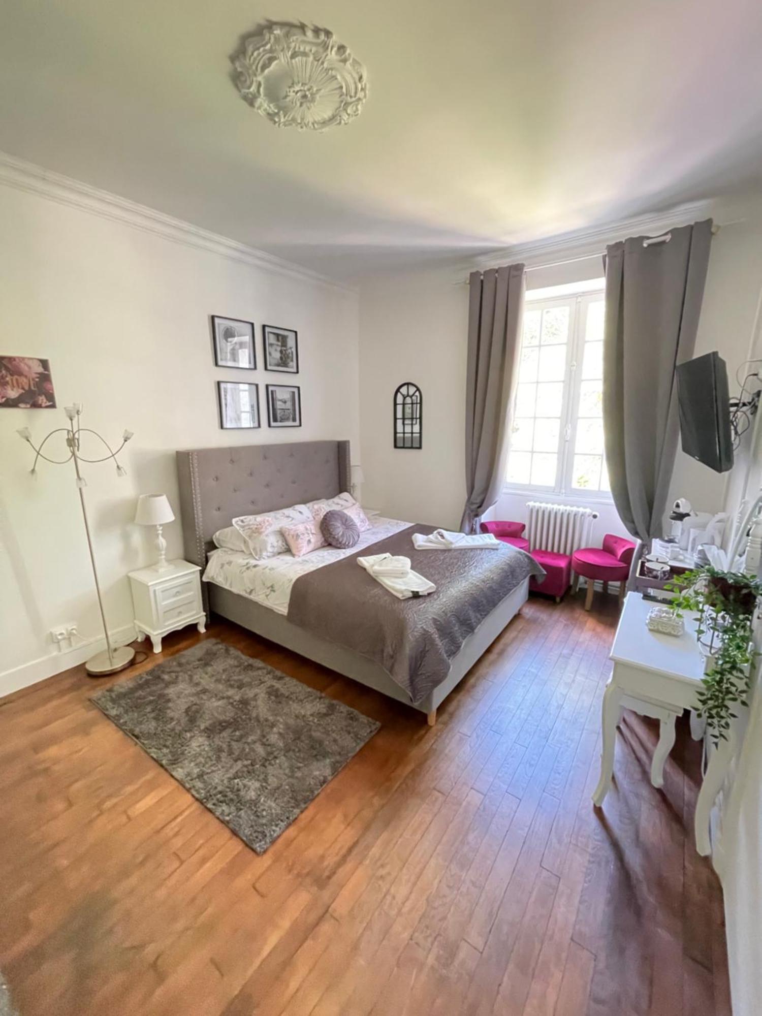 Vue Du Chateau D'Excideuil En Chambres Exteriör bild