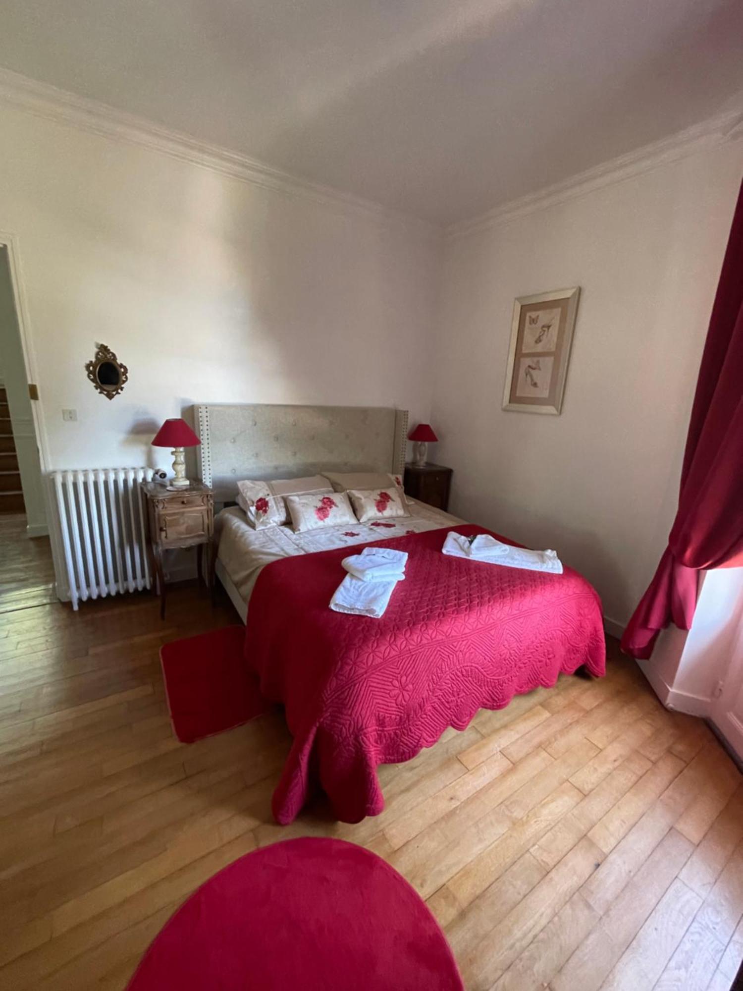 Vue Du Chateau D'Excideuil En Chambres Exteriör bild
