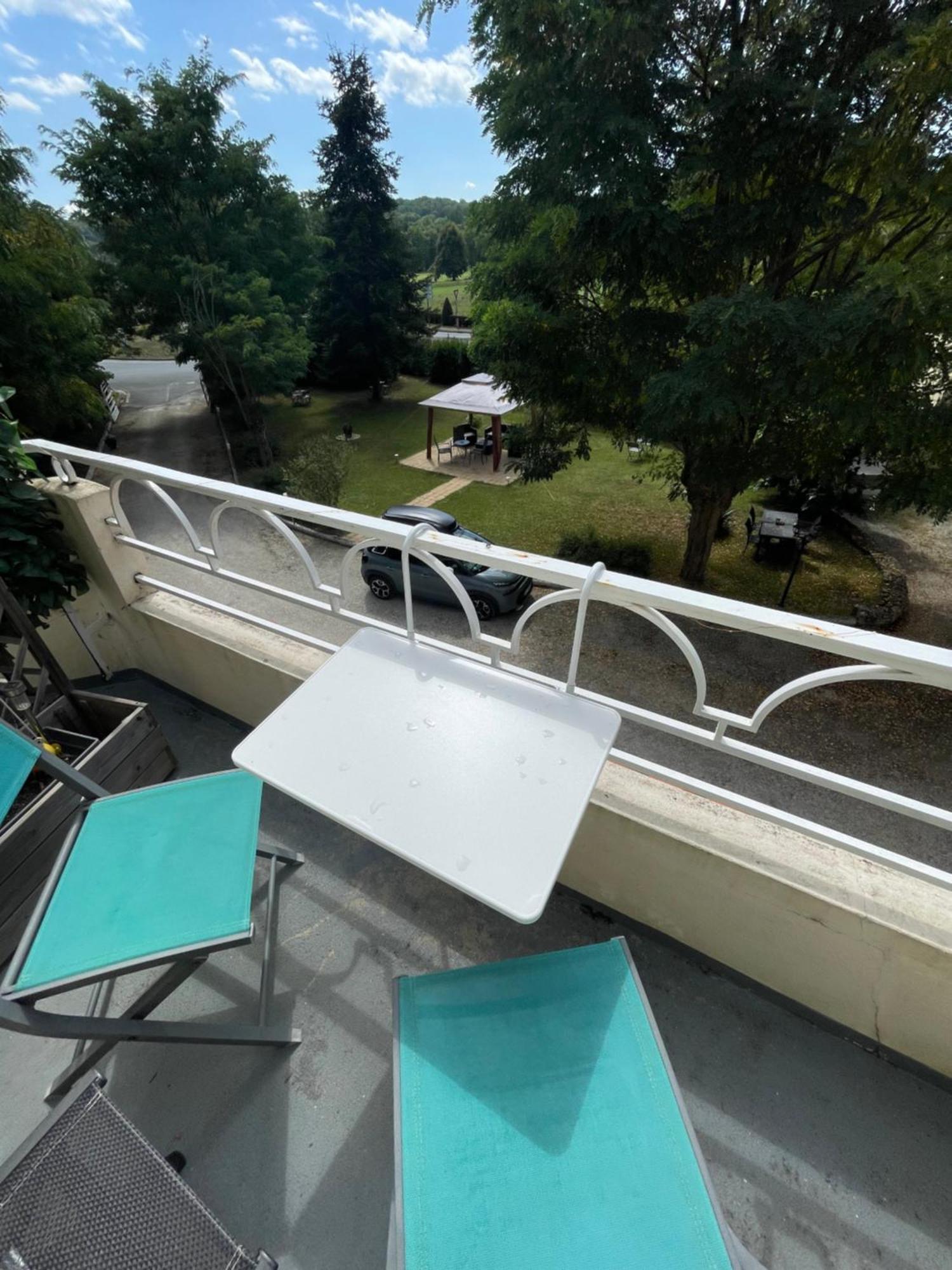Vue Du Chateau D'Excideuil En Chambres Exteriör bild