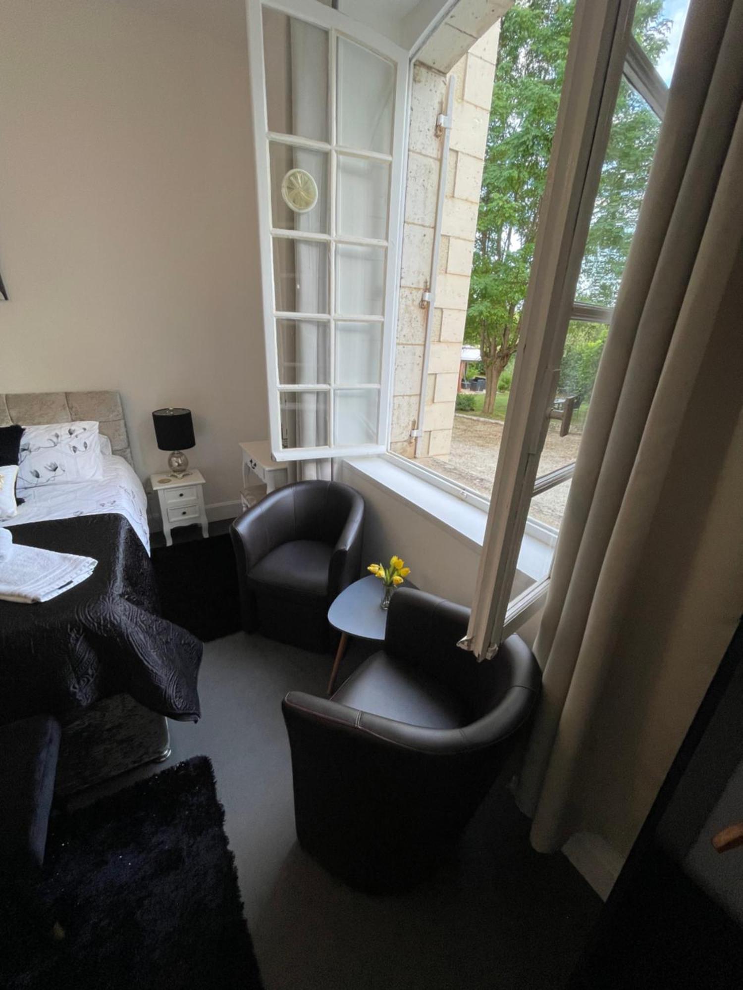 Vue Du Chateau D'Excideuil En Chambres Exteriör bild