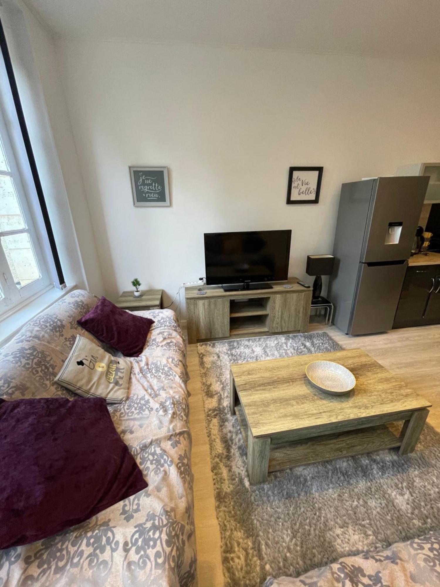 Vue Du Chateau D'Excideuil En Chambres Exteriör bild