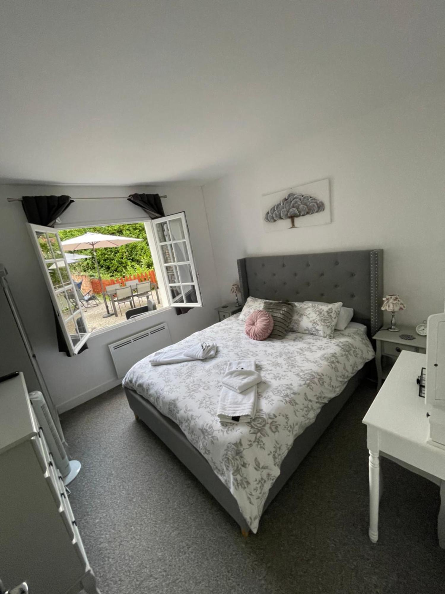 Vue Du Chateau D'Excideuil En Chambres Exteriör bild