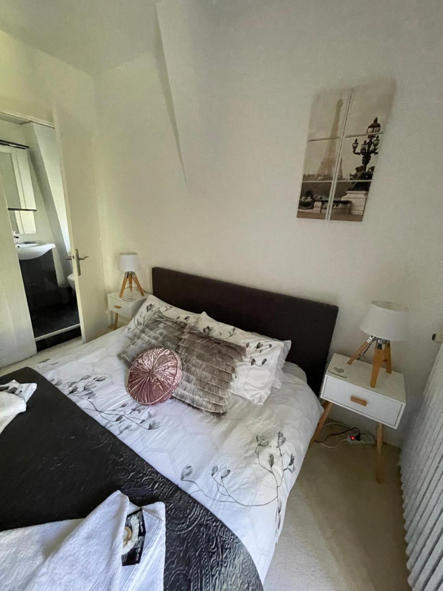 Vue Du Chateau D'Excideuil En Chambres Exteriör bild