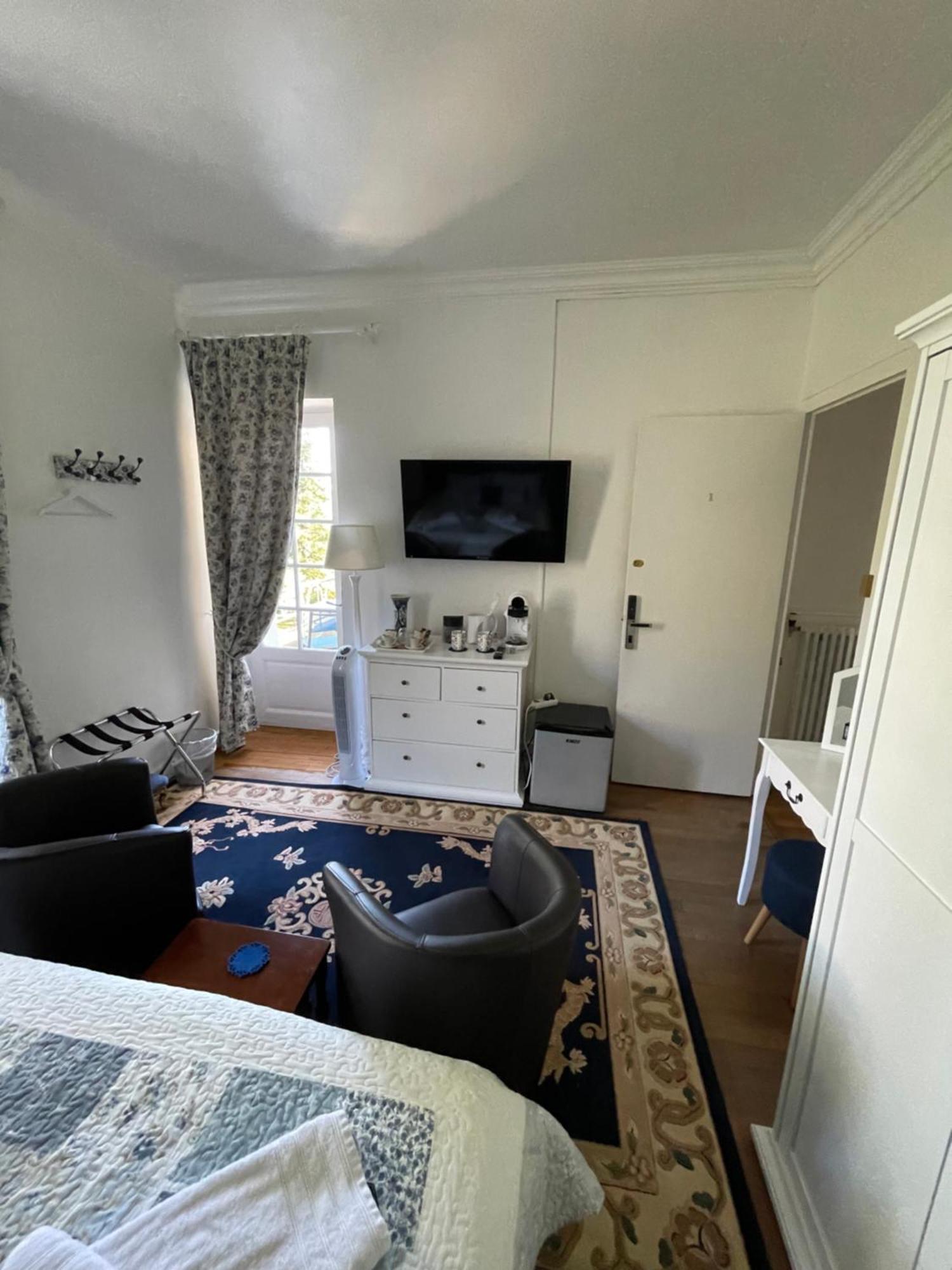 Vue Du Chateau D'Excideuil En Chambres Exteriör bild