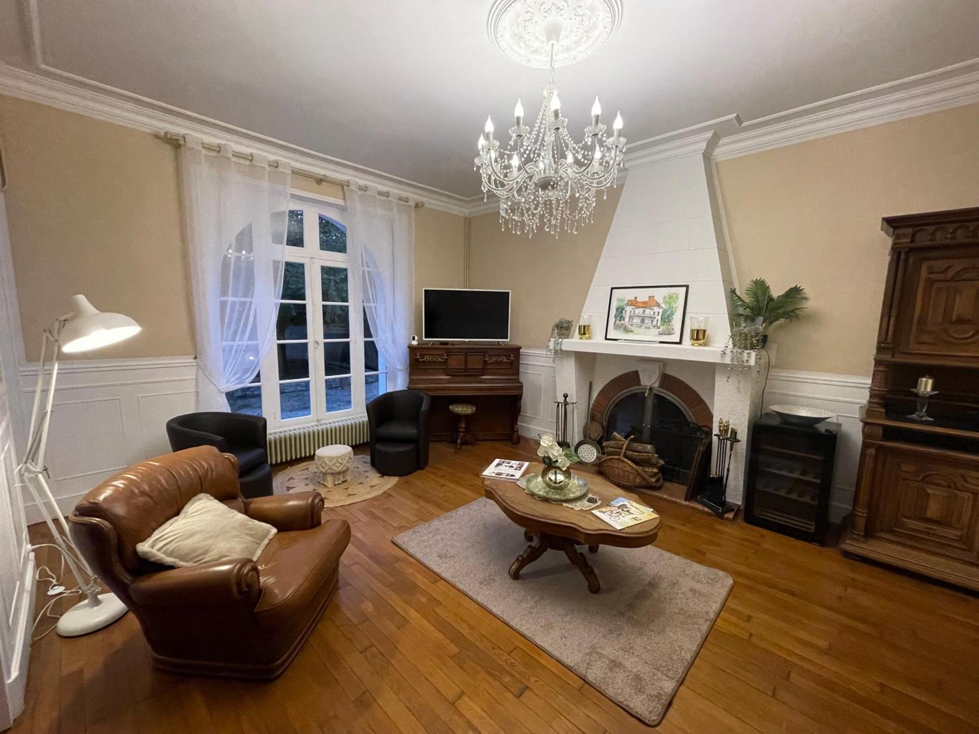 Vue Du Chateau D'Excideuil En Chambres Exteriör bild
